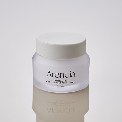 arencia blurring cream texture for smooth lightweight skin finish