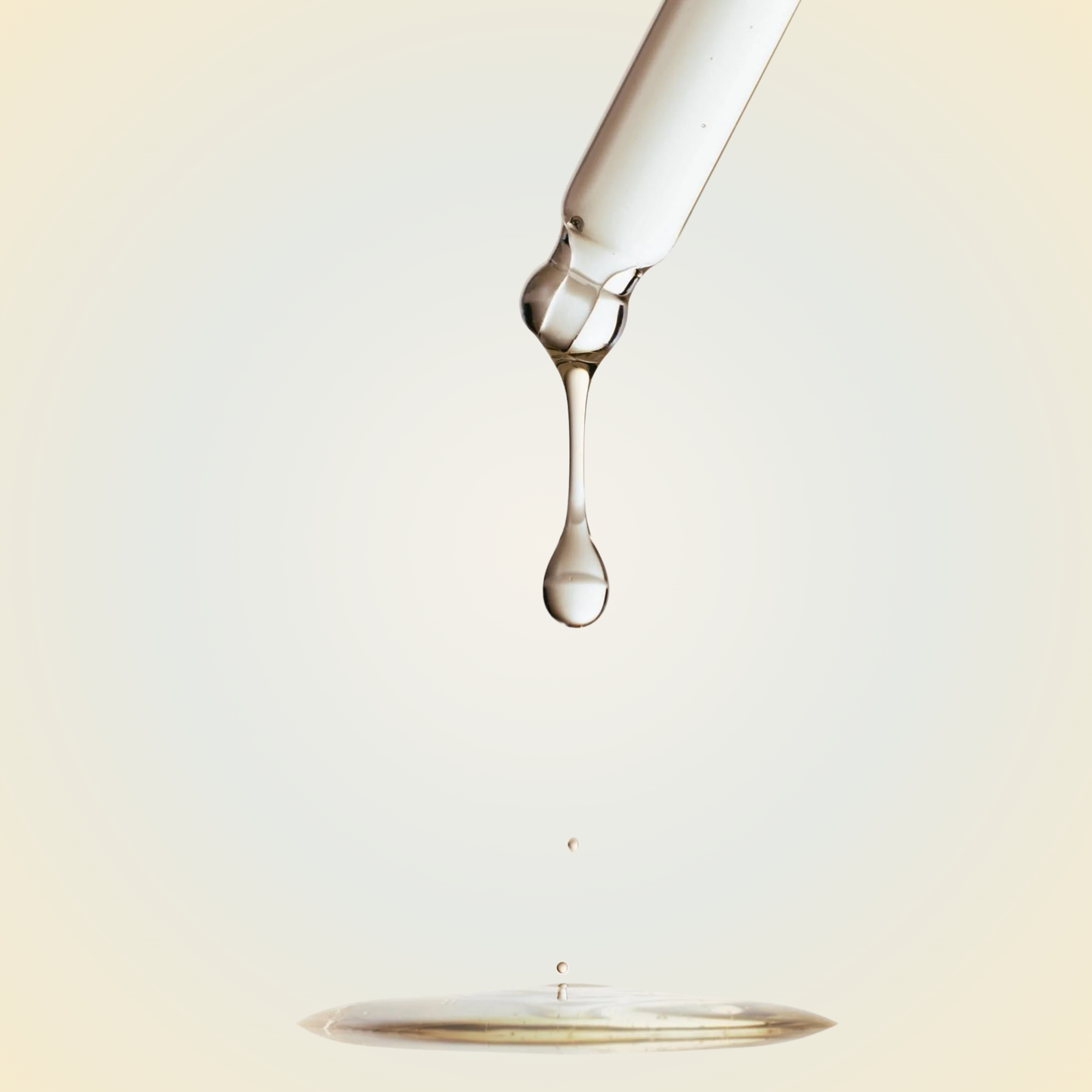 Serum drop texture of Beauty of Joseon Glow Deep Serum Rice + Alpha Arbutin – brightening and glow-enhancing essence