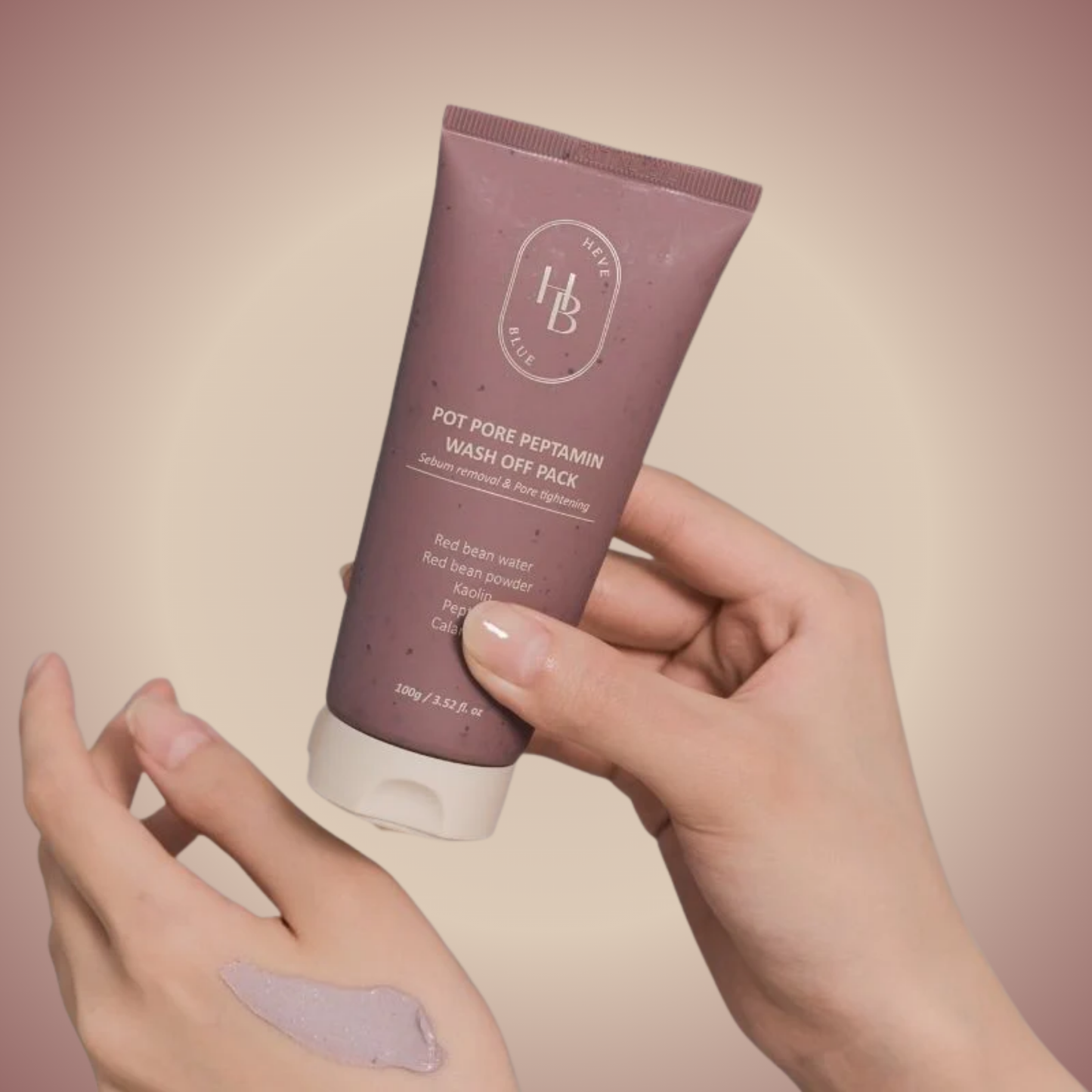 Heveblue Pot Pore Peptamin Wash Off Pack applied on hand – pore tightening wash-off mask for smooth, refreshed skin.