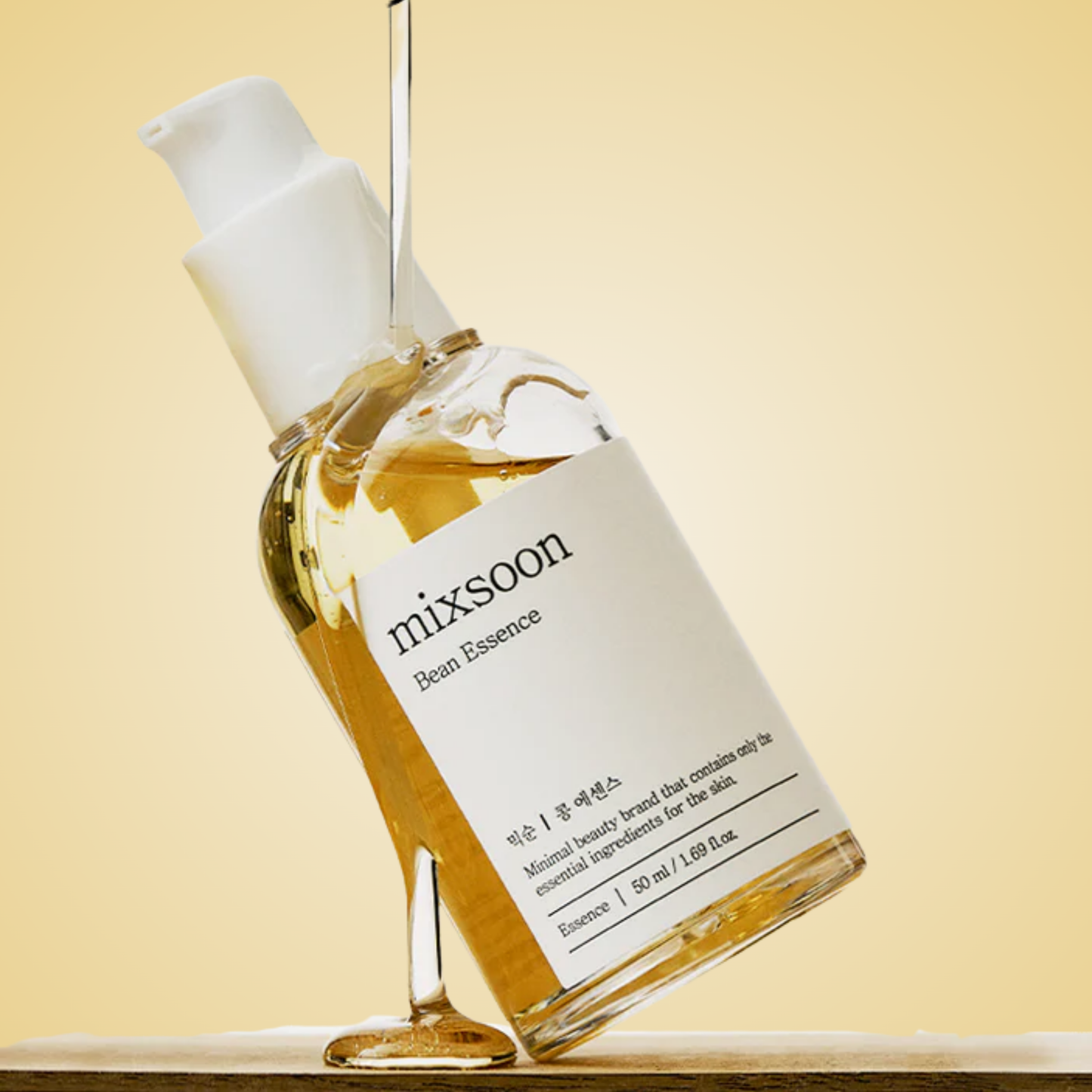 mixsoon Bean Essence 30ml – minimalist hydrating essence with fermented beans for radiant skin.
