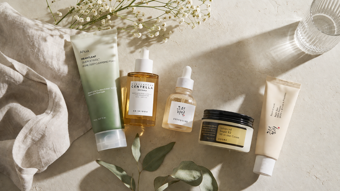 The Glass Skin Ritual: How Korean Skincare Creates Naturally Luminous Skin