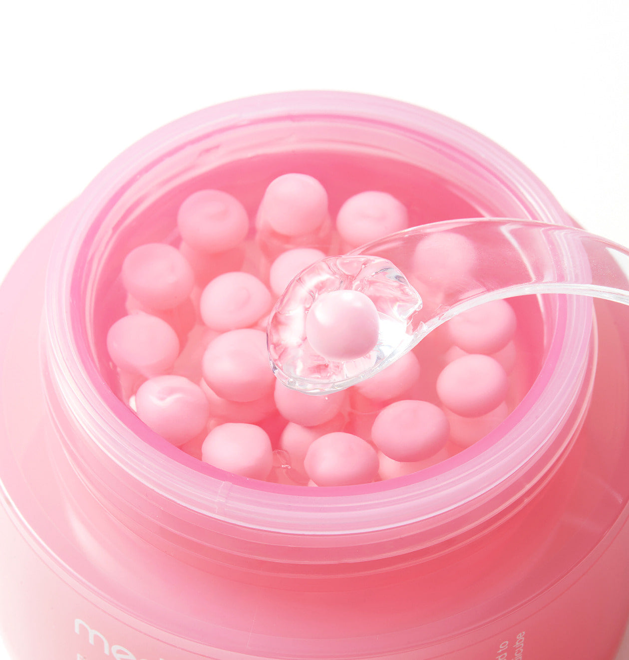 medicube pdrn collagen cream improving elasticity and smoothing skin