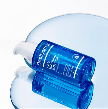 hydrating ampoule with hyaluronic acid texture