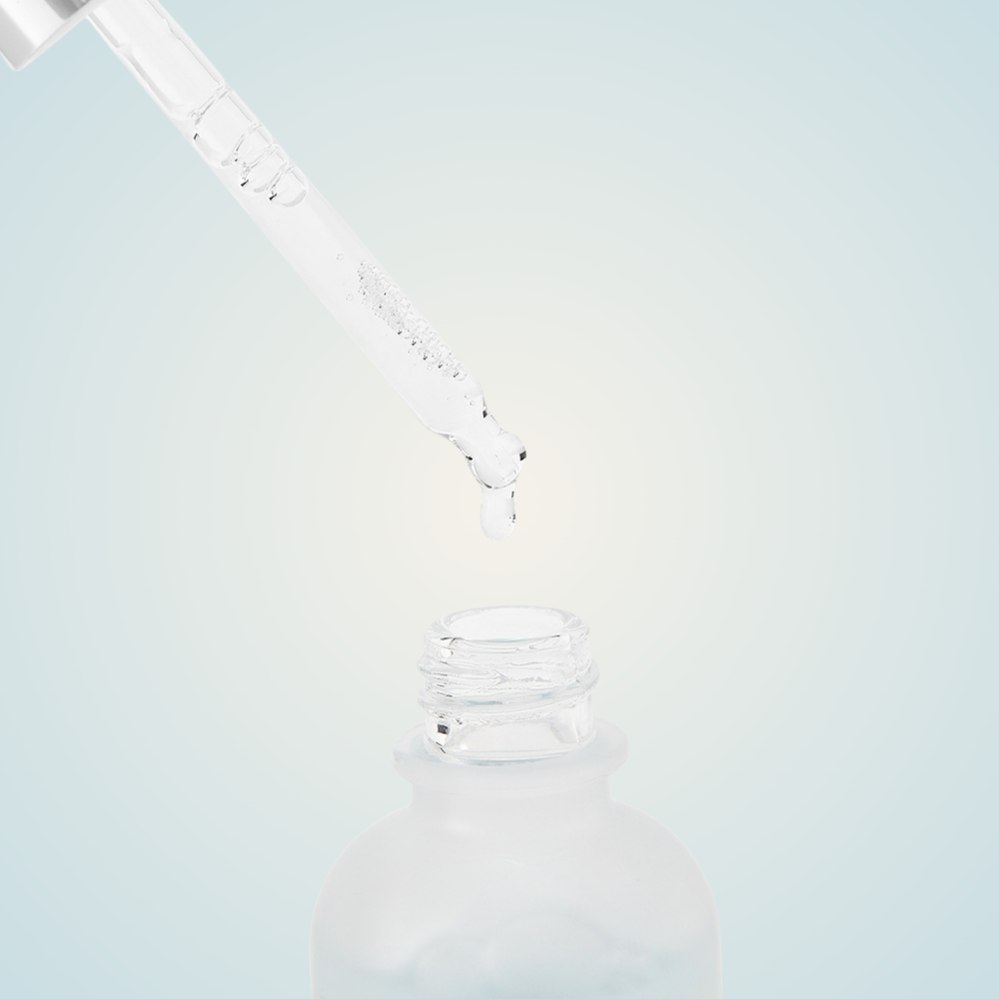 the SKIN HOUSE Hyaluronic 6000 Ampoule 30ml with dropper dispensing serum