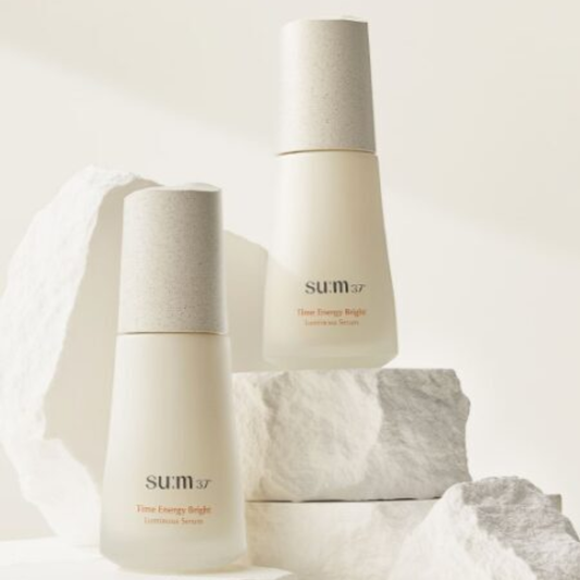 lightweight brightening serum texture