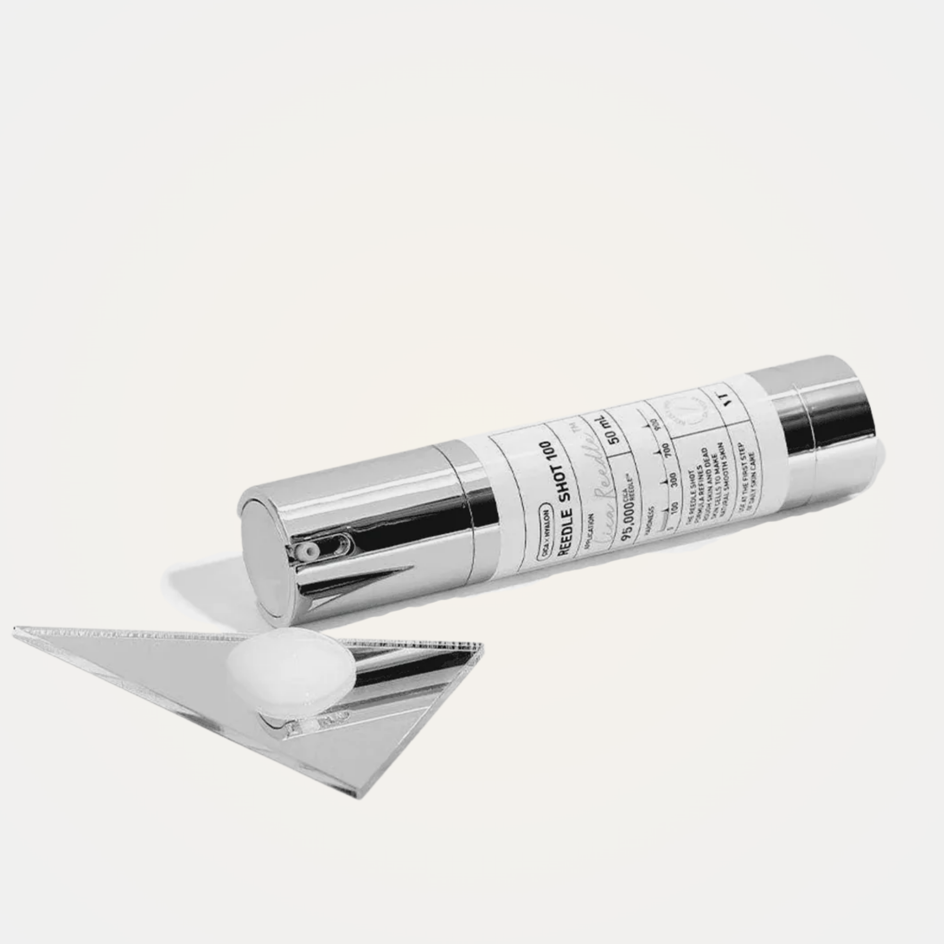 VT Reedle Shot 100 texture – soft exfoliating serum for skin renewal and hydration.